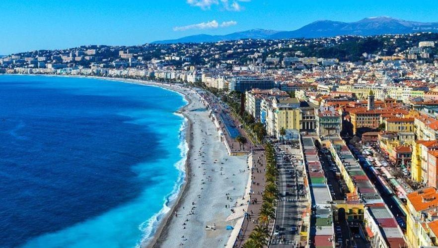 Ancienne Batisse En Plein Coeur Du Port Avec Clim Nizza
